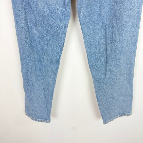American Eagle Distressed Stretch Mom Jean Ripped Destroyed Size 4 SHORT EUC - Picture 8 of 10